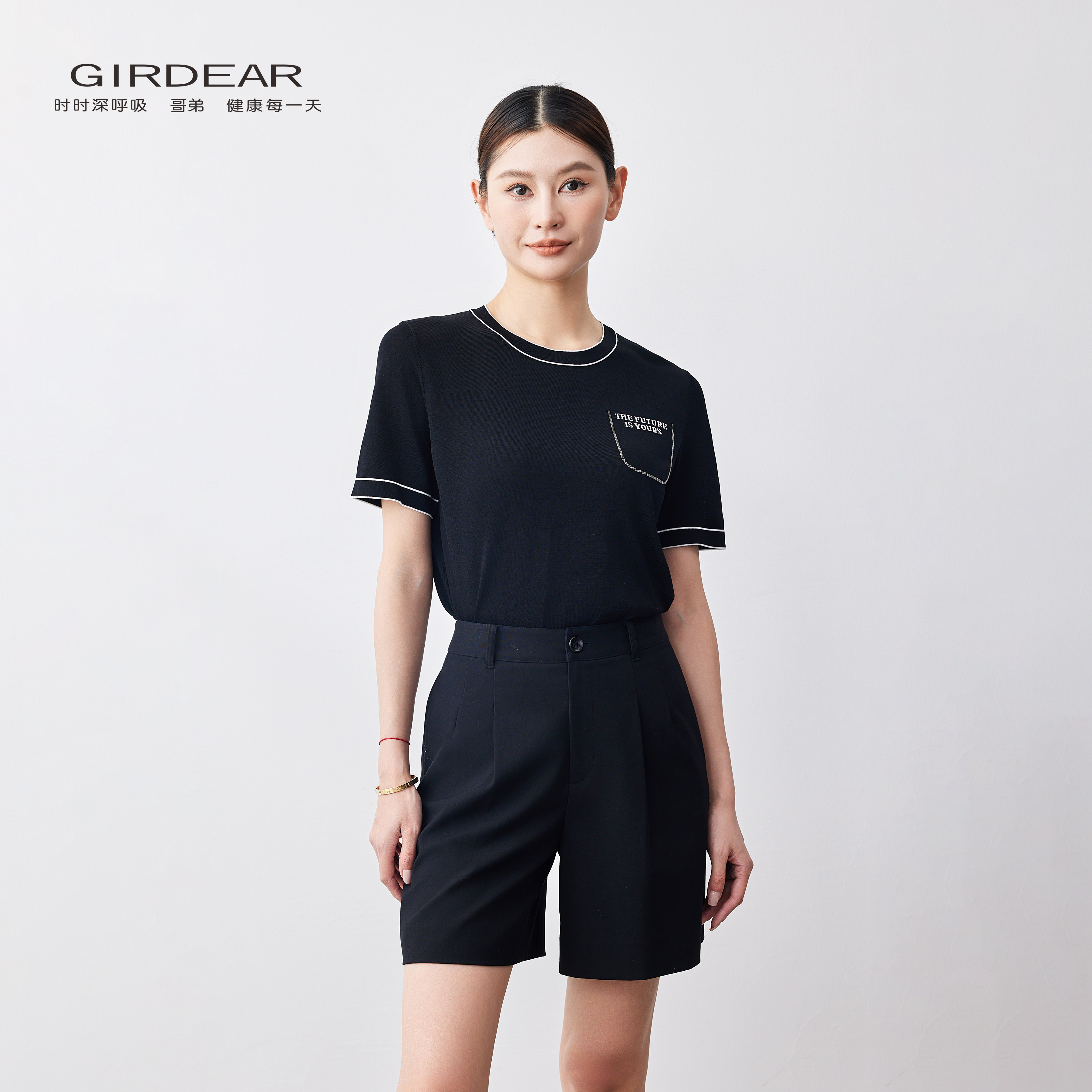 Girdear/哥弟撞色边针织修身百搭口袋设计上衣短袖T恤1399707