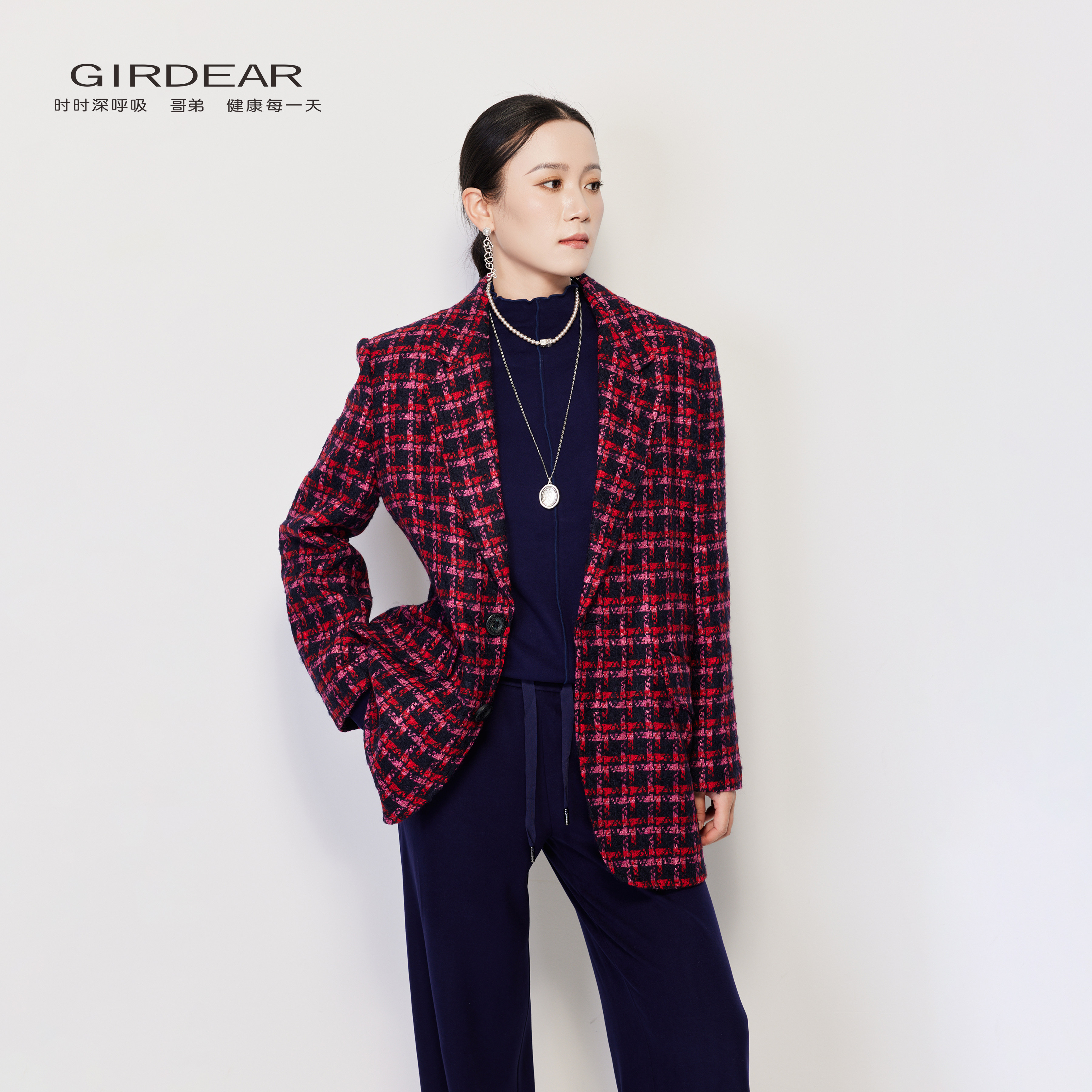 宽松翻领商务通勤西服外套