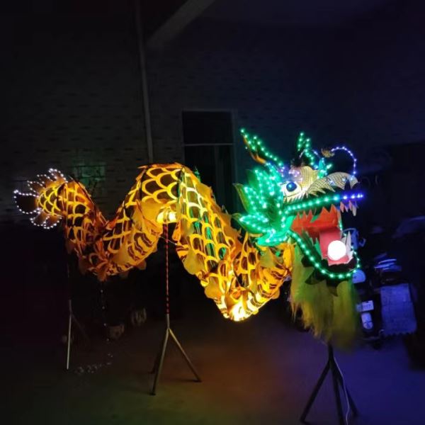 舞龙龙灯灯光龙酒吧舞龙酒吧龙头发光民间手工艺品发光龙灯景区