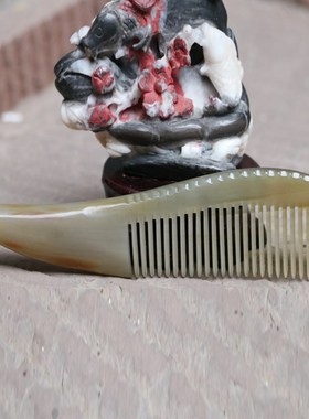 钻牛角尖湘西天然牛角梳子纯手工尖角翘尾按摩梳美发梳刻字59004