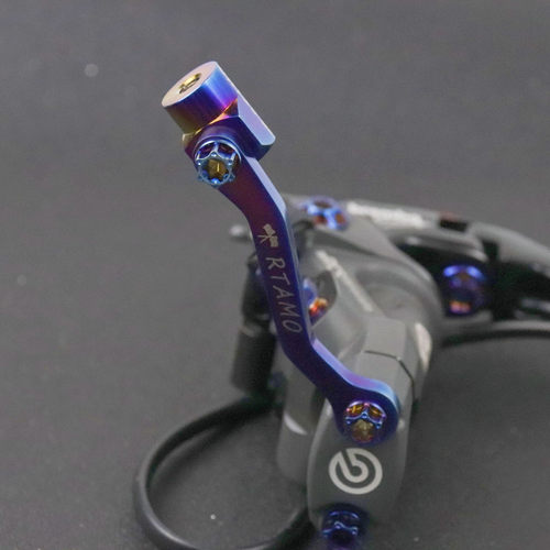 瑞莫 摩托车B牌CNC直推泵&RCS19CC大油壶钛合金支架+转接头+螺丝