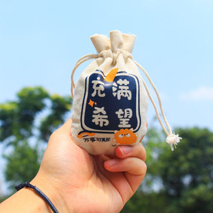 新车除甲醛除异味车内专用汽车竹炭包女新房车用活性炭包除臭摆件