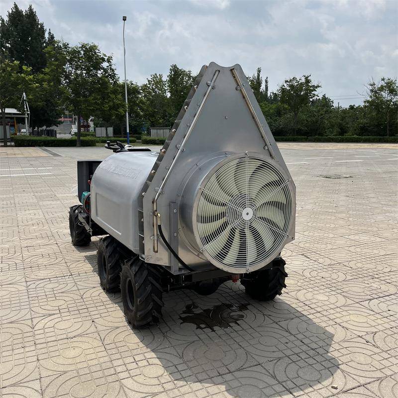 驾驶式植保农药喷洒车四驱六驱农用果园喷雾打药车2000斤药箱