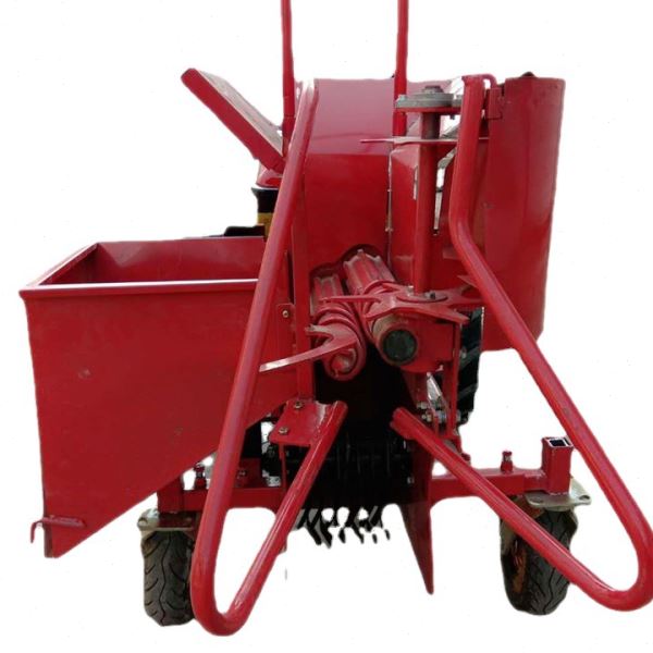 自走式行玉米收获机 秸秆粉碎玉米收获一体机 农用玉米收获机