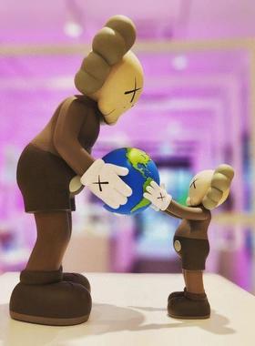 考斯The Proimse全套彩盒mand卡通地球送礼搪胶公寓摆件雕塑