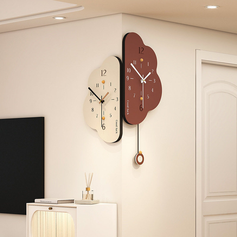 奶油风转角时钟家用装饰双面挂钟客厅高级感个性创意拐角钟表挂墙
