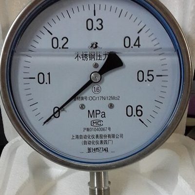 上海自动化仪表四厂 不锈钢耐震压力表 Y-150BFZ 1.6级 YN-150B
