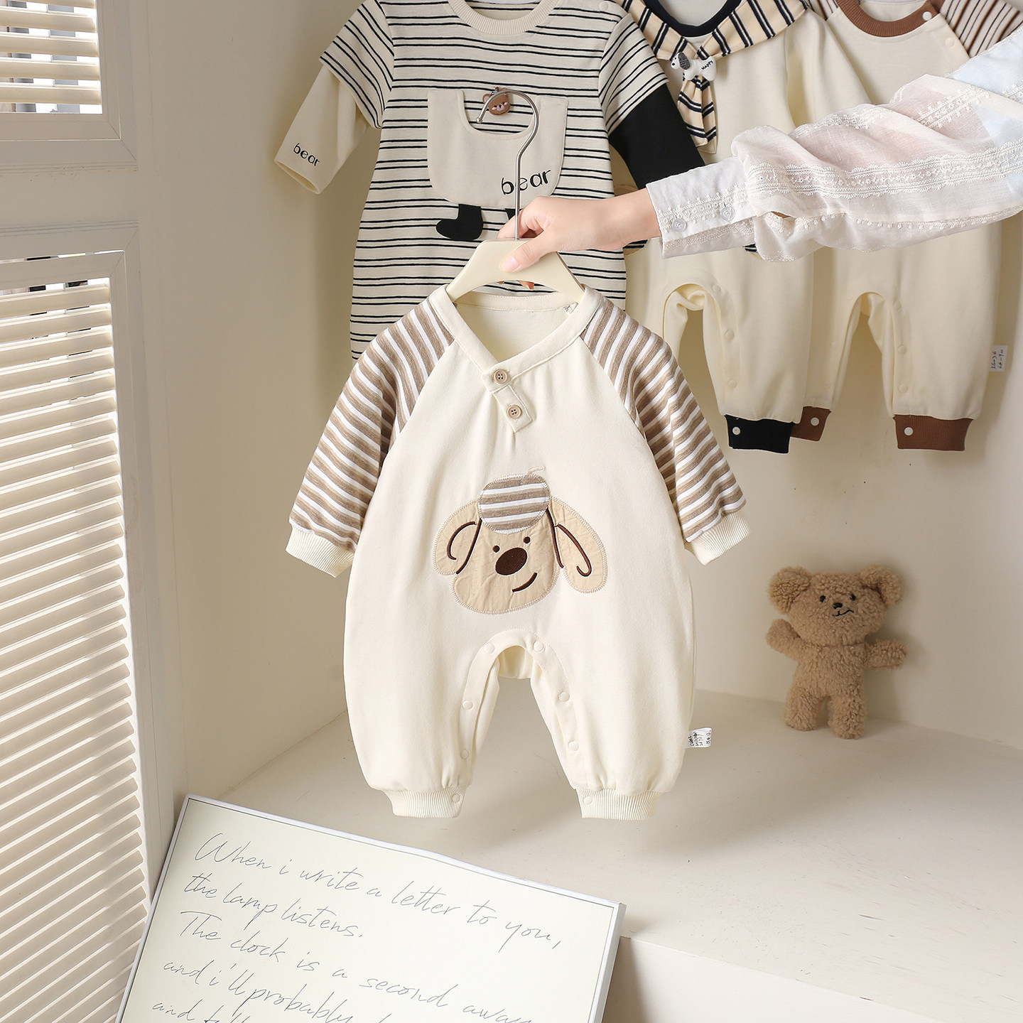 新生婴儿春季连体哈衣超萌狗狗休闲爬服套头衣服帅气男宝宝外出服
