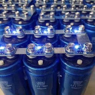 2.5v1400F黑金刚拆机超级法拉电容汽车应急启动强启储能电容器