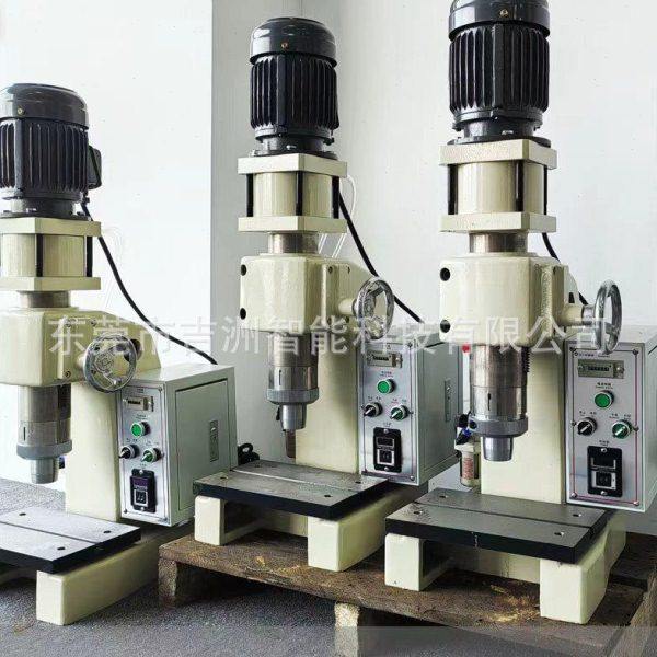 141小型旋铆机自动气动实心旋铆机半空心钉压铆机,五金/工具,气动铆钉机,淘宝优惠券,粉丝福利购,淘宝优惠卷