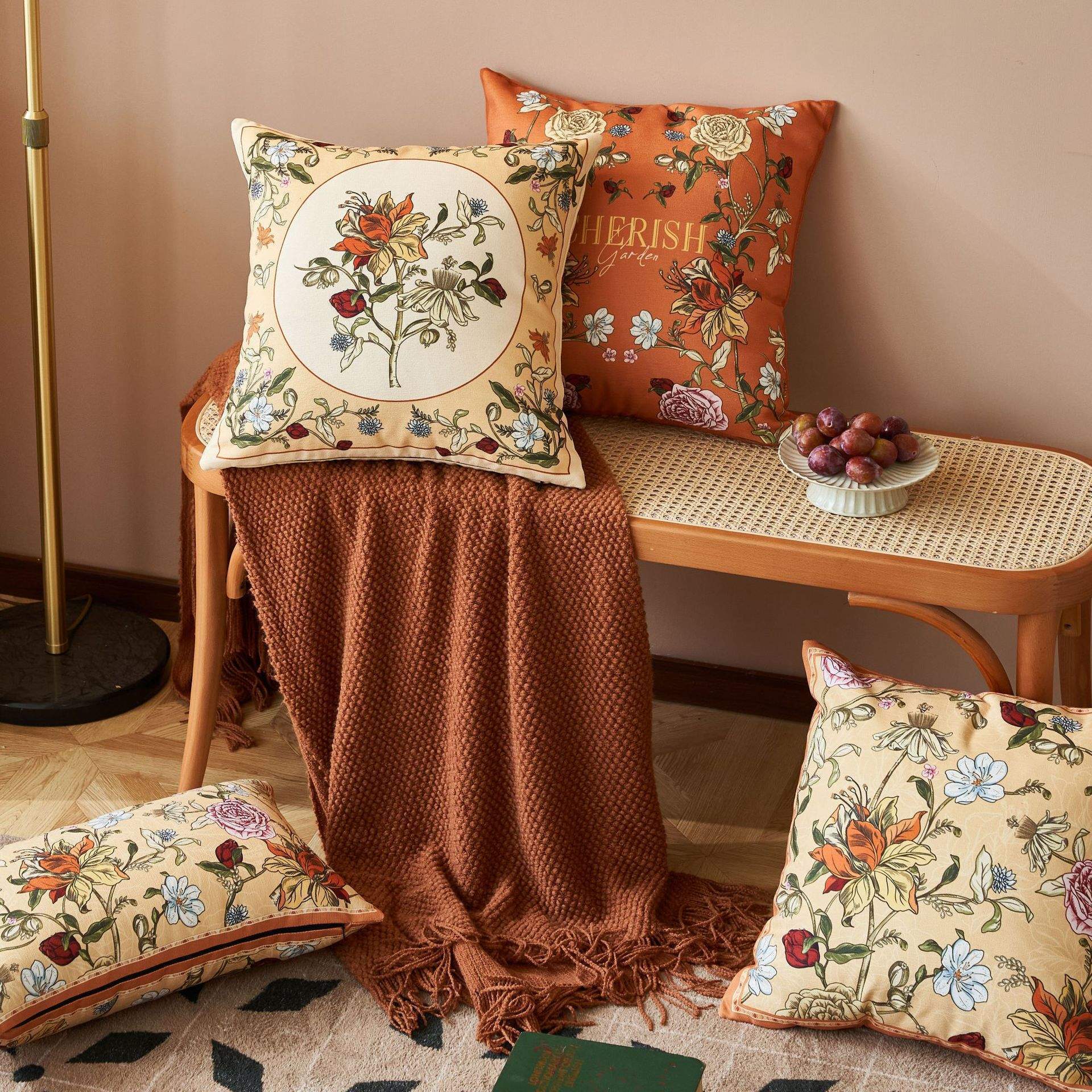 新款植物花卉毛绒印花抱枕 现代客厅卧室靠垫