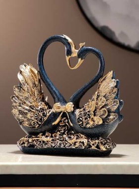 天鹅摆件创意家居装饰品房间布z置现代客厅茶几桌面酒柜餐厅装饰