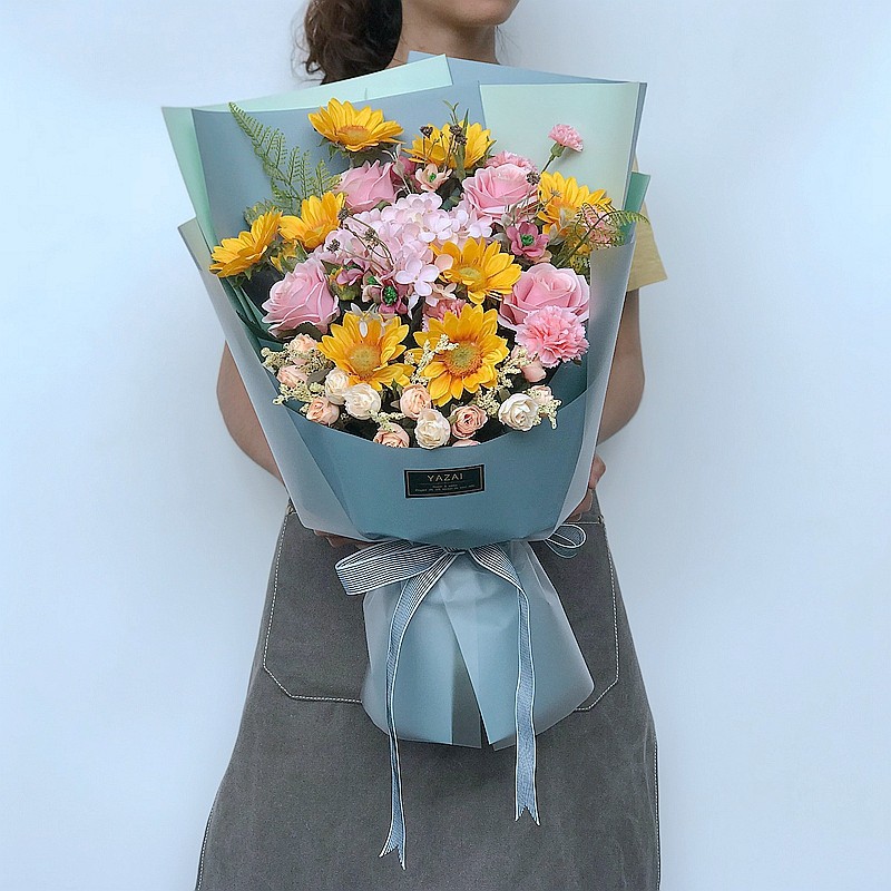 毕业季手捧仿真花拍摄假花客厅舞台颁奖典礼摆件道具装饰塑料花束