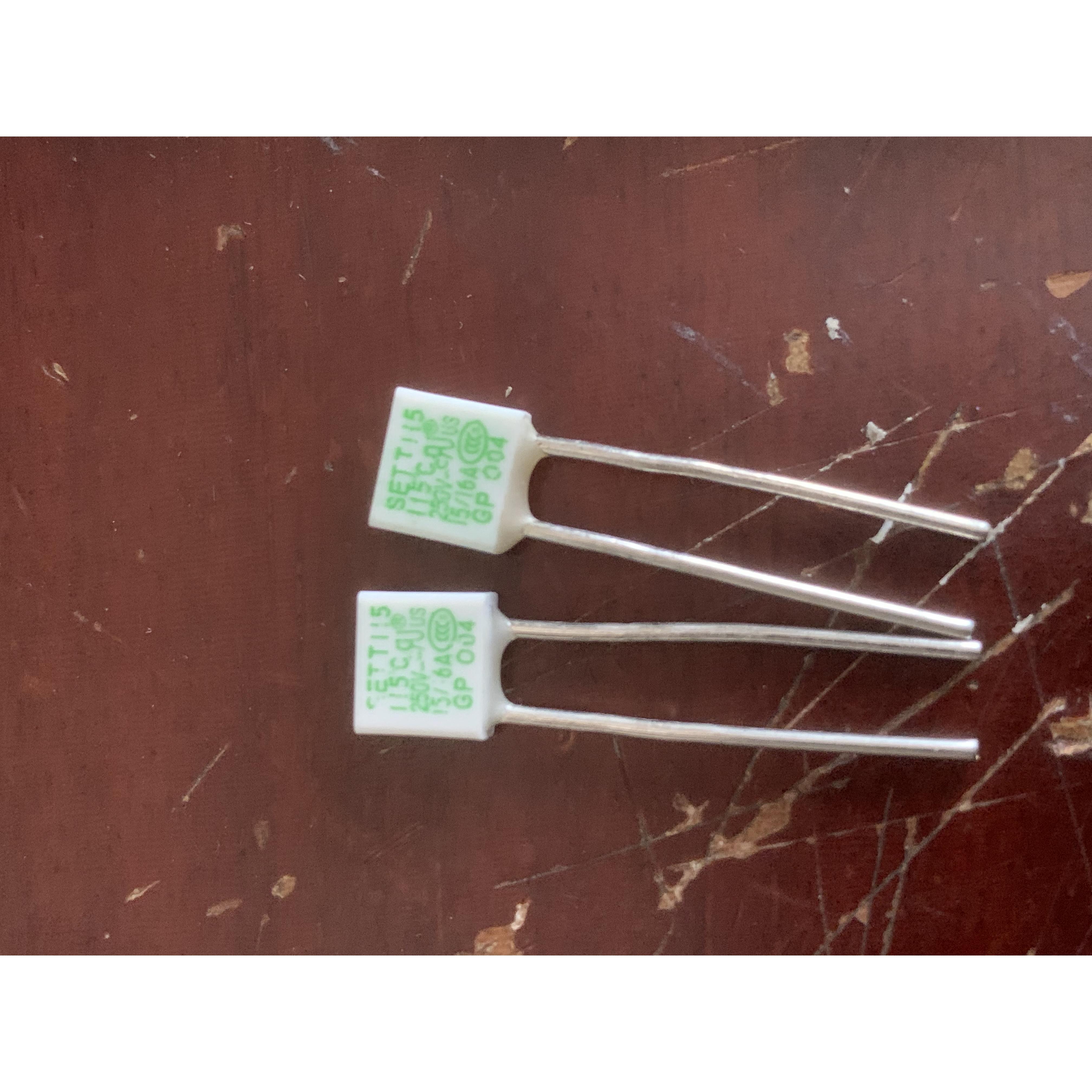 风扇马达电机方形温度保险管丝熔断器SET K7 150℃ 2A 250V 150度