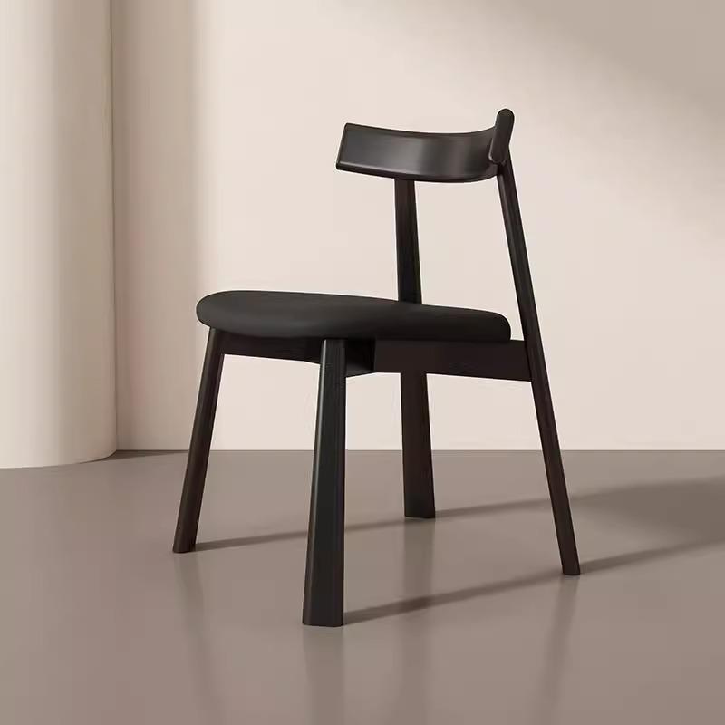 北欧实木餐椅家用意式极简椅子船桨椅简约休闲设计师洽谈2025新款