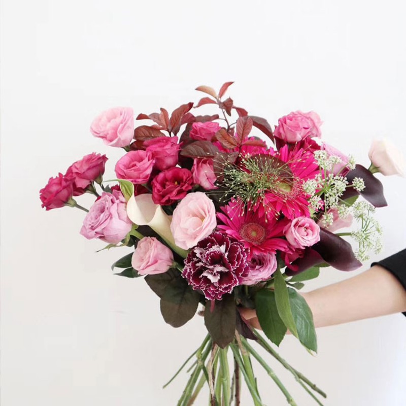 鲜花包月一周一花婚礼花束捧花玫瑰混搭同城配送办公室家庭插花