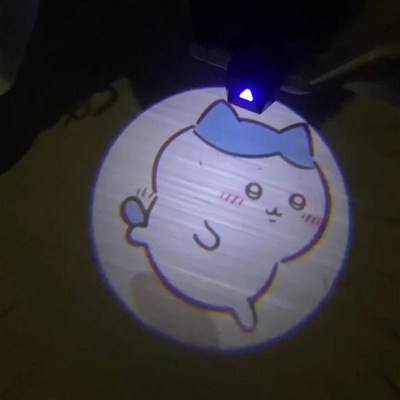 吉伊卡哇小八乌萨奇动态汽车门迎宾灯免接线通用车载感应投影灯
