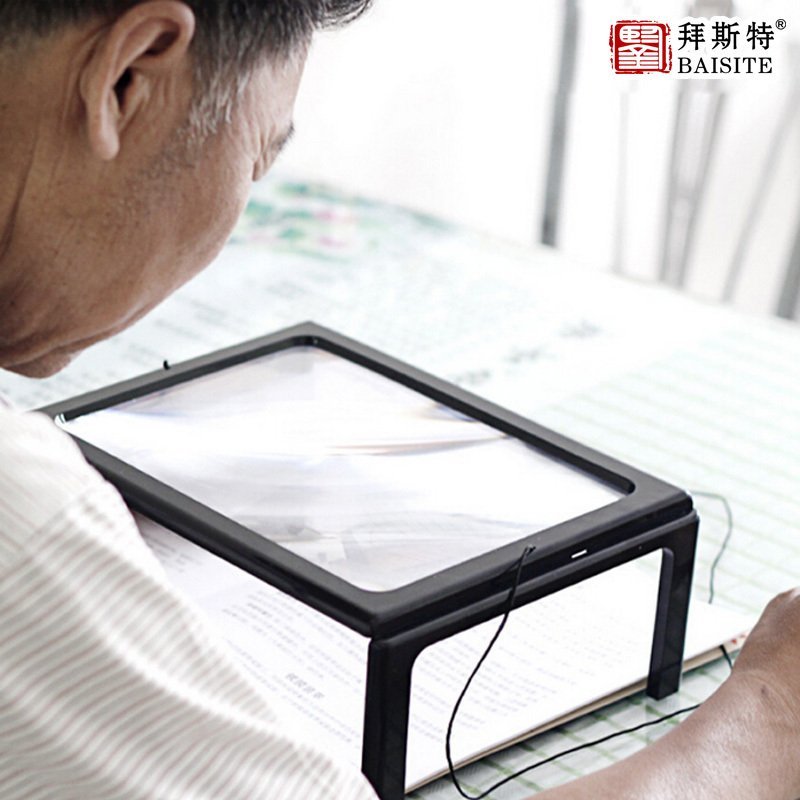 台式放大镜带灯led老人阅读3倍方形大镜片挂脖整页看书维修纹刺绣