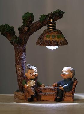 老头老太相守相伴超市美陈货架家居小摆件小夜灯钱罐结婚周年礼物