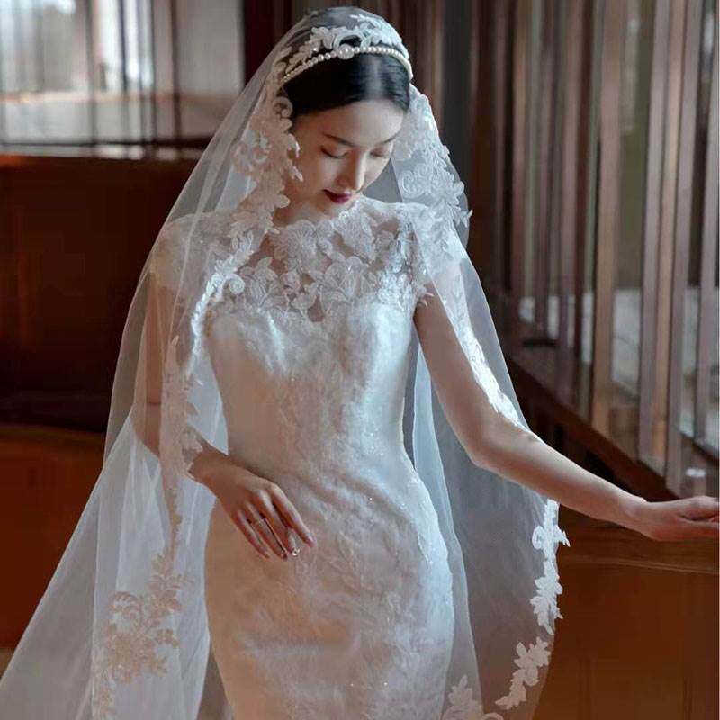 新款新娘头纱白色软纱蕾丝大花边主婚纱头纱长款拖尾豪华蕾丝头纱