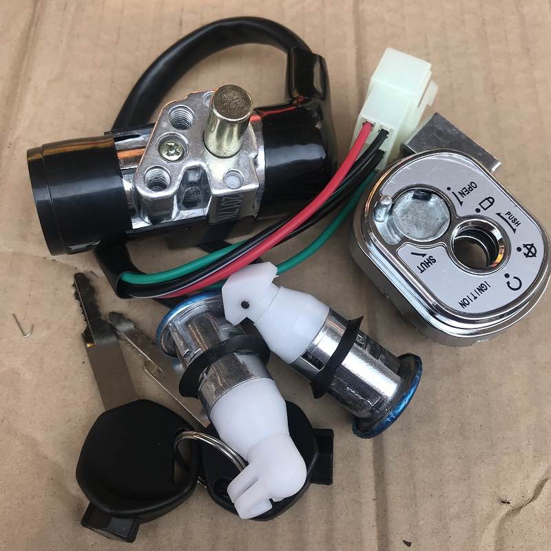 摩托车套锁电门锁中沙五羊公主gy6踏板车头开关钥匙追梦三锁通用