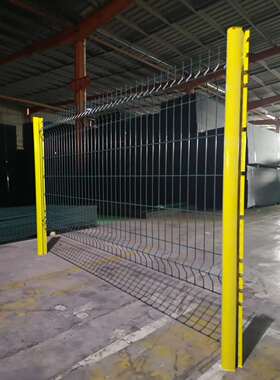 网状防护栏杆浸塑桃形立柱加强弯隔离网围挡长方镀锌铁丝网