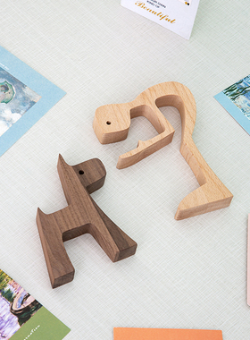 创意装饰木质动物狗狗和家人桌面结构手工人和狗木雕