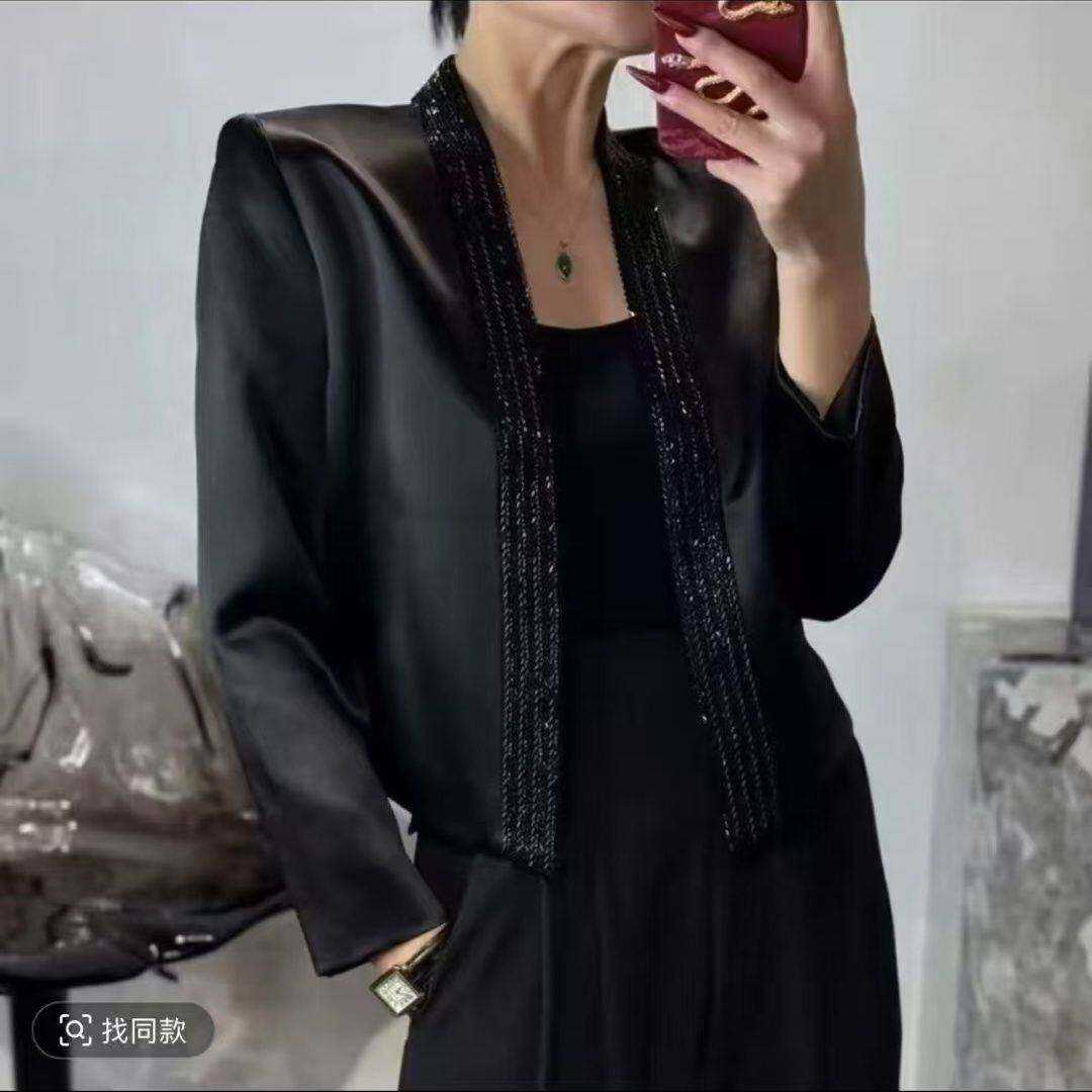 欧货2026春夏新款高级感醋酸缎面小西装外套女短款无领显瘦西服