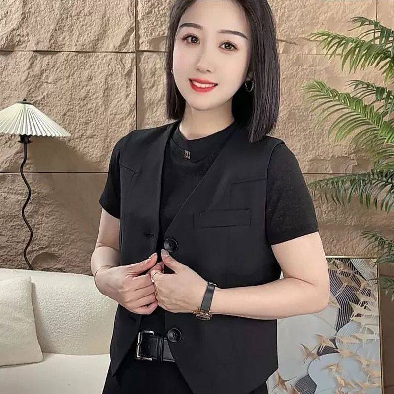 西装马甲女小背心2025夏季新款修身外搭叠穿女款坎肩黑色短款马夹