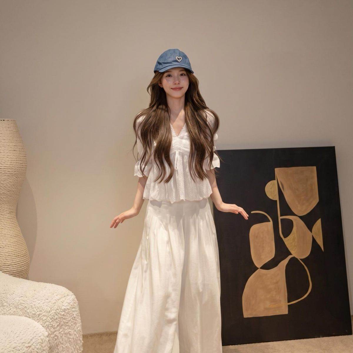 韩系独特绝美穿搭一整套女秋季松弛感白色蕾丝领衬衫阔腿裤套装