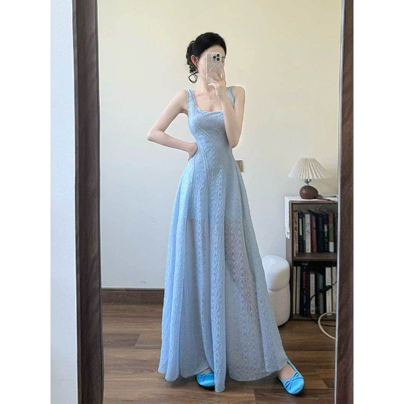 法式纯欲海边度假蓝色吊带连衣裙子女设计感收腰无袖背心长裙夏季