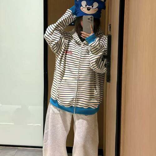美式潮牌条纹字母刺绣连帽卫衣女春夏新款百搭慵懒风宽松休闲上衣