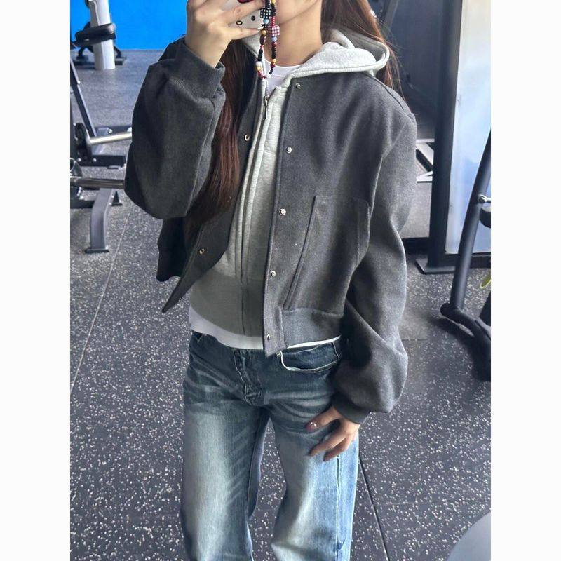 美式小个子高级感灰色棒球服短外套女新款宽松休闲设计感夹克上衣