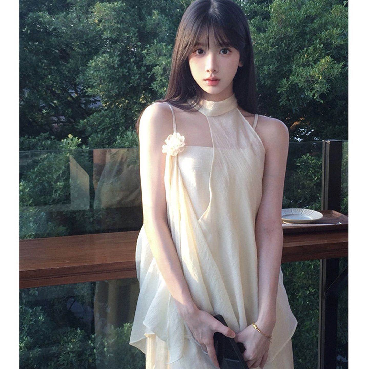新中式挂脖吊带连衣百褶裙女宽松慵懒松弛感连衣裙秋季度假风套装