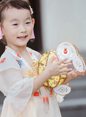 手工手提手拉两用拖拉兔灯发光滚动中秋花灯蕾丝布艺兔子电子灯笼