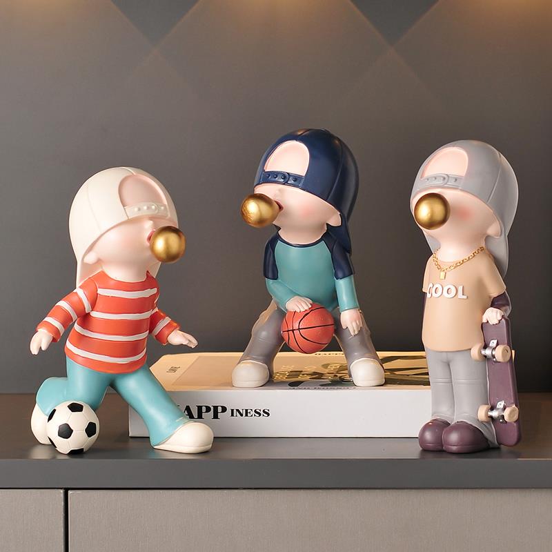 客厅玄关篮球足球滑板小男孩人物摆件家居装饰品儿童房间书柜礼物