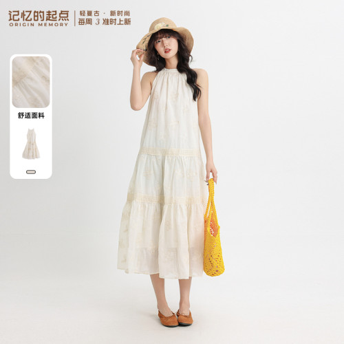 记忆的起点挂脖连衣裙2026夏季新款时尚显瘦无袖A字裙女70TX83176