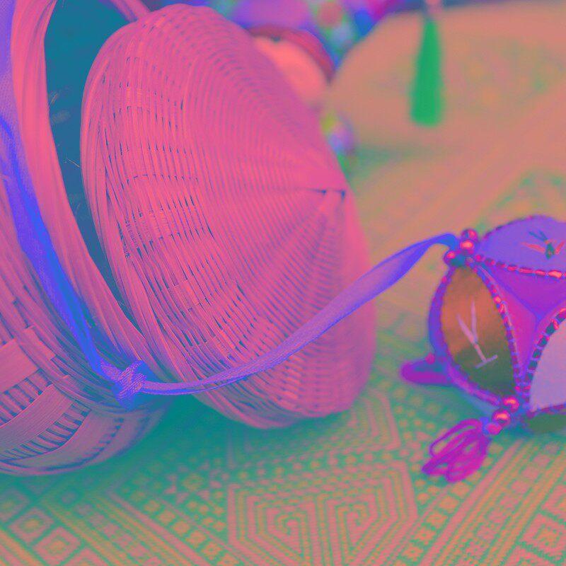 壮族民间老竹皮手编酒坛装饰筐 竹编/竹雕