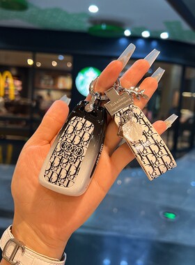 适用于奥迪A3车钥匙套折叠A1 Q3 Q2L TT保护壳老款A6 Q7 Q5包扣女