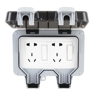 两位五孔防水插座 二开十孔室外充电插座防暴雨明装浴室家用户外