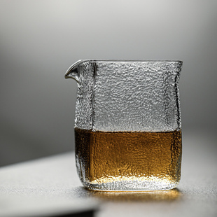锤纹公道杯耐热大容量透明茶海单个小型公杯分茶器侧把茶具茶杯