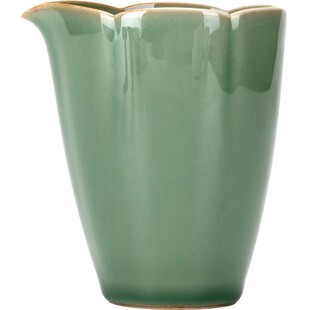 越窑青瓷花口公道杯家用防烫手分茶器陶瓷功夫茶具创意倒茶器匀杯