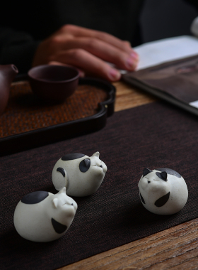 创意可爱猫咪迷你陶瓷摆件微观摆设电视柜家居装饰招财猫礼物茶宠