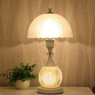 卧室床头灯现代时尚 创意温馨浪漫调光家用磨砂玻璃台灯 欧式