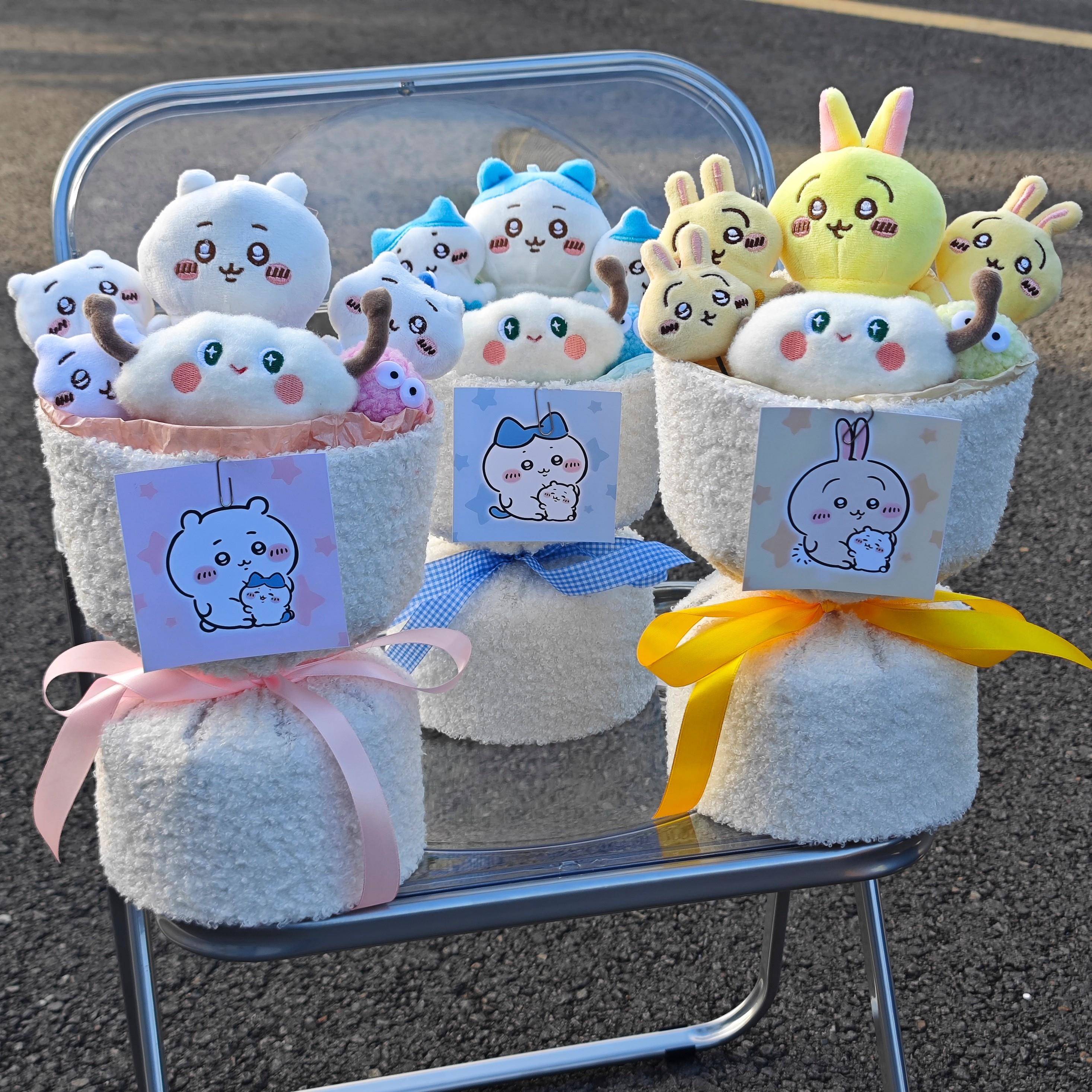 可爱愈合小巴吉易Usachi千川娃娃创意花束生日礼物的女孩