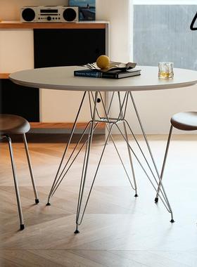 less living北欧餐桌现代简约家用小户型餐桌椅设计师白色岩板桌