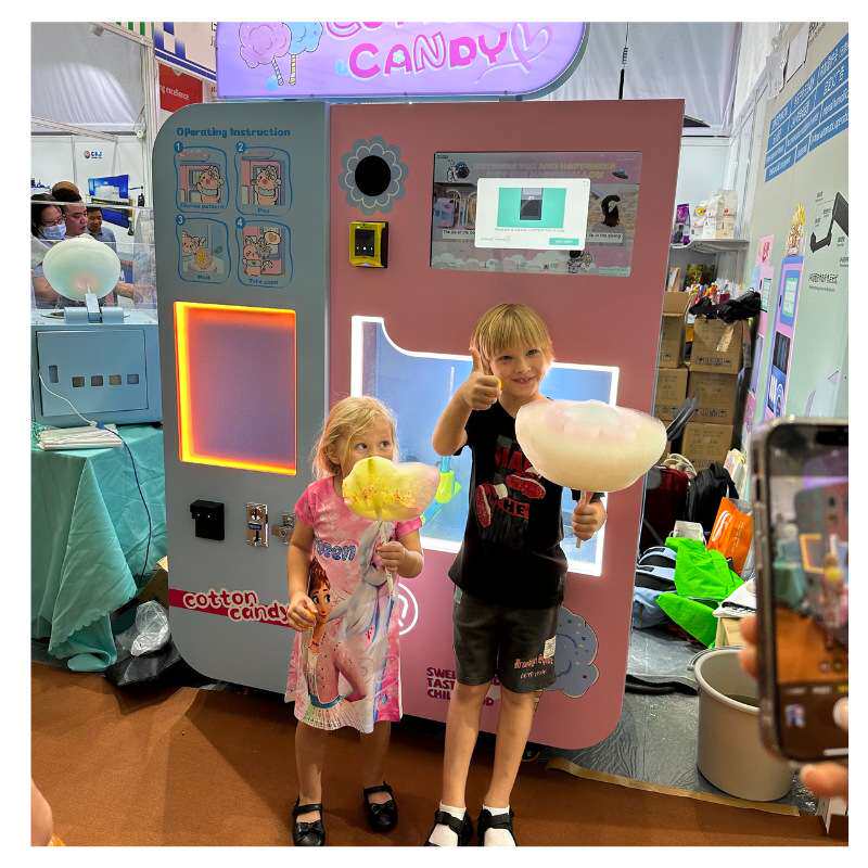 七云商用新型全自动棉花糖机器耗材创业投放无人贩卖智能棉花糖机