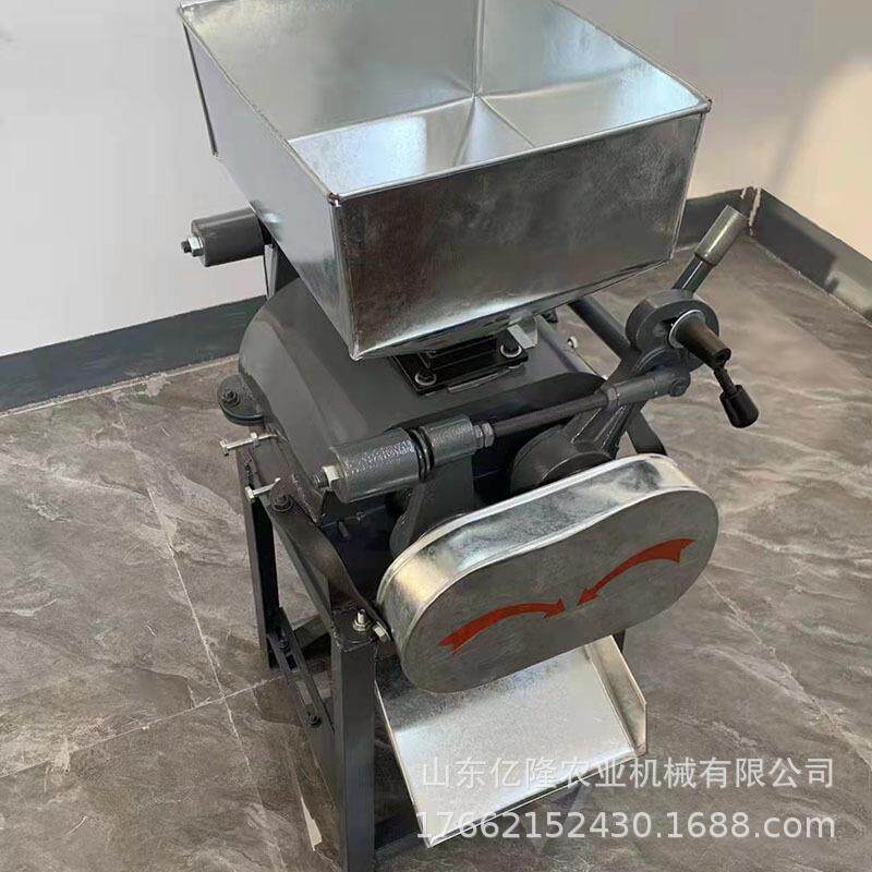 吉林酿酒高破粱碎机 机油坊大豆燕XMJ麦油挤扁 菜籽核桃破碎机