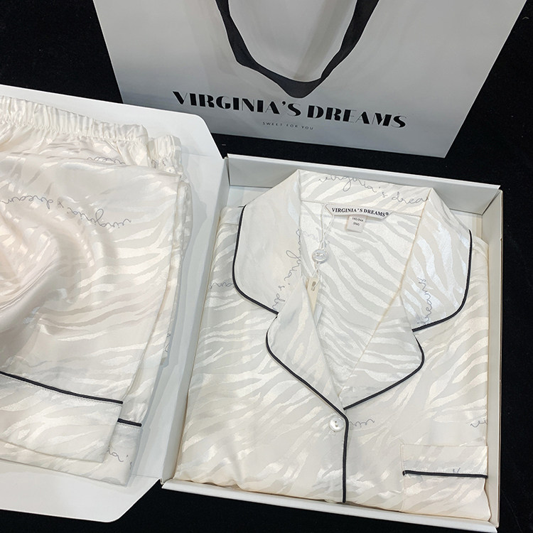 小红书爆款虎纹真丝睡衣女夏季高级感简约短袖家居服送女生礼盒装