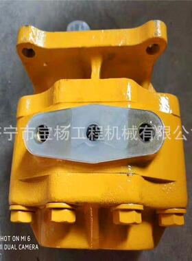 SD13SD16SD22SD32推土机变速泵转向泵行走泵工作泵液压泵配件